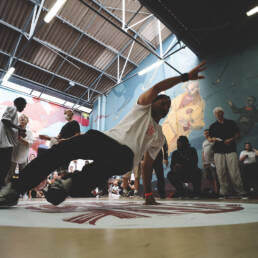 Danseur Breakdance au Pink City World Battle Toulouse 2021
